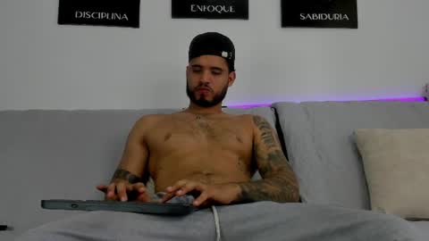 Snapshot of austintorres_ chatting on 23, 6, 2026 AustinTorres online show from 23, 6, 2026