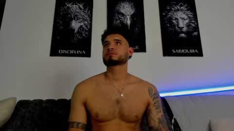 Snapshot of austintorres_ chatting on 18, 7, 2026 AustinTorres online show from 18, 7, 2026