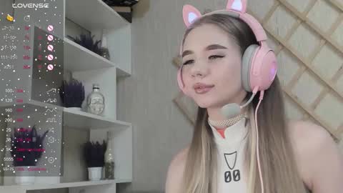 Snapshot of auto_baby chatting on 30, 10, 2025 Dasha online show from 30, 10, 2025