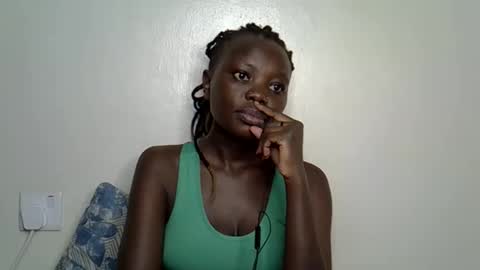 Snapshot of autumnbeagle chatting on 2, 11, 2025 autumnbeagle online show from 2, 11, 2025