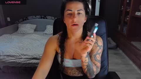 Ava online show from 4, 10, 2025