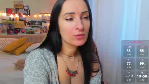 Snapshot of ava_athena chatting on 13, 9, 2025 Ava online show from 13, 9, 2025