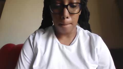 Snapshot of ava_f0xy chatting on 5, 2, 2025 Ava Jordana online show from 5, 2, 2025