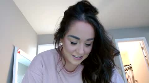 Snapshot of avaashley chatting on 13, 11, 2025 Ava Ashley online show from 13, 11, 2025