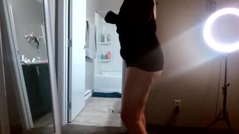 Snapshot of avaashley chatting on 23, 11, 2025 Ava Ashley online show from 23, 11, 2025