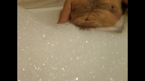 Snapshot of avago chatting on 4, 1, 2025 avago online show from 4, 1, 2025