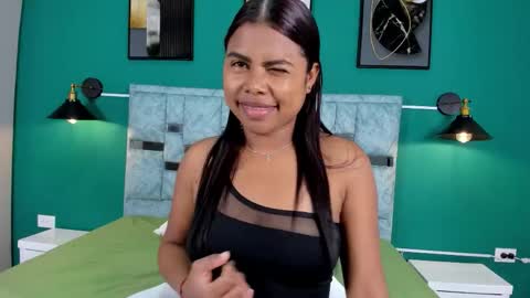 Snapshot of avalinelov chatting on 15, 1, 2026 Avalinelov online show from 15, 1, 2026