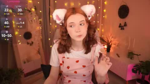 Snapshot of avaryder chatting on 18, 10, 2025 Ava online show from 18, 10, 2025