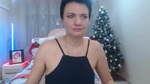 Snapshot of avasaturnian chatting on 27, 11, 2025 avasaturnian online show from 27, 11, 2025