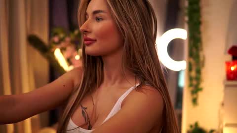 Carina online show from 21, 2, 2025