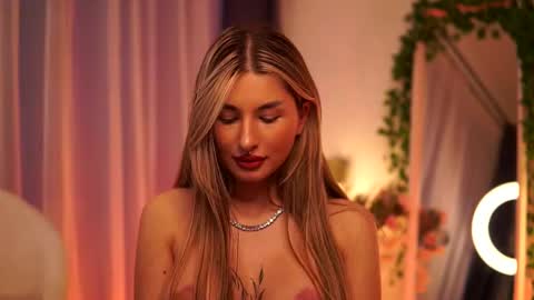 Carina online show from 25, 2, 2025