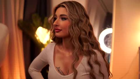 Carina online show from 1, 3, 2025