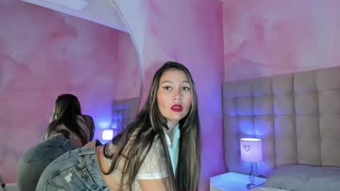 avawhiite online show from 8, 2, 2026