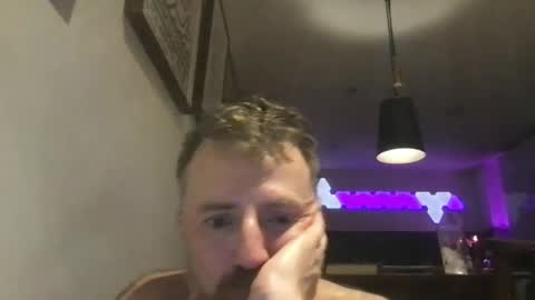 Snapshot of avenuetrue chatting on 5, 7, 2026 avenuetrue online show from 5, 7, 2026