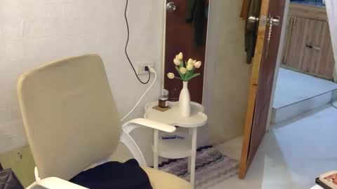 Rhian online show from 24, 11, 2025