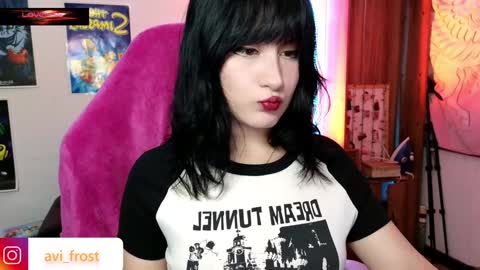 Snapshot of avi_frost chatting on 10, 1, 2025 Saraaaa independent model 3 online show from 10, 1, 2025