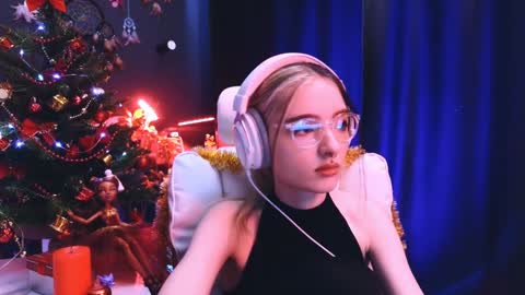 Avriel online show from 20, 12, 2024