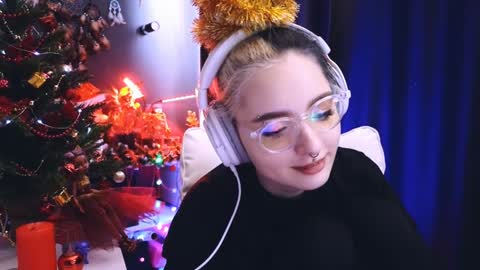 Avriel online show from 22, 12, 2024