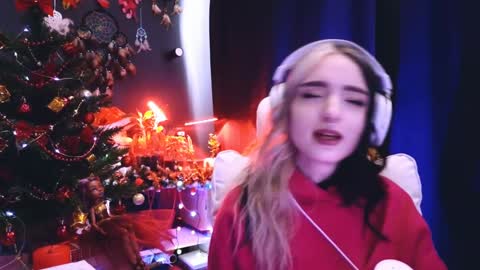 Avriel online show from 24, 12, 2024