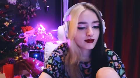 Avriel online show from 9, 1, 2025