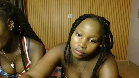 Snapshot of avian_talya chatting on 11, 11, 2025 Avian online show from 11, 11, 2025