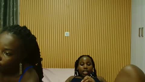 Snapshot of avian_talya chatting on 27, 11, 2025 Avian online show from 27, 11, 2025