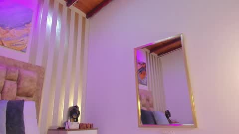 AVIS  online show from 12, 9, 2025