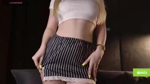 avr0ria online show from 4, 3, 2026