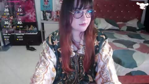 Snapshot of avril2809 chatting on 23, 9, 2025 Abril online show from 23, 9, 2025