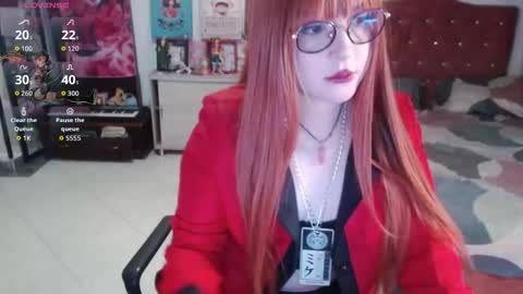 Snapshot of avril2809 chatting on 24, 10, 2025 Abril online show from 24, 10, 2025