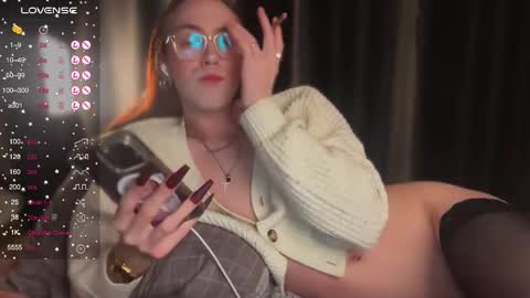 avril_pearly_ online show from 21, 2, 2025