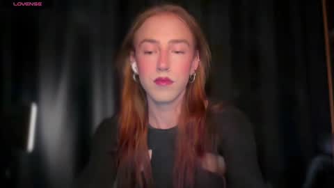 Snapshot of avril_pearly_ chatting on 6, 6, 2026 avril_pearly_ online show from 6, 6, 2026