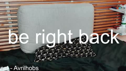 Snapshot of avrilhobs chatting on 26, 2, 2025 Avril online show from 26, 2, 2025