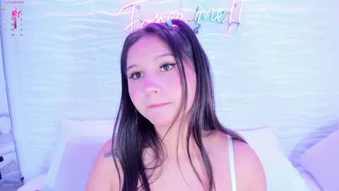 Avy  online show from 6, 1, 2025