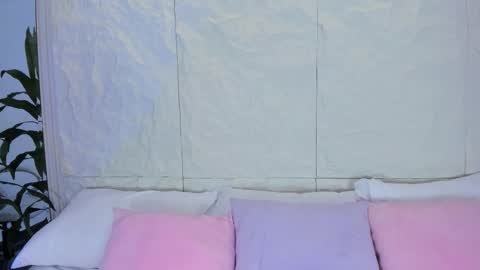 Avy  online show from 1, 12, 2025