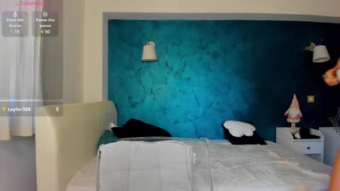 Snapshot of awesome_jolie chatting on 8, 3, 2025 Jolie online show from 8, 3, 2025