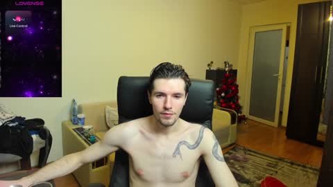 Snapshot of awesome_justin chatting on 5, 1, 2025 Justin online show from 5, 1, 2025