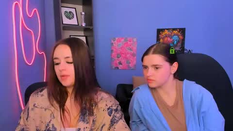 awesomeemma_ online show from 5, 5, 2026