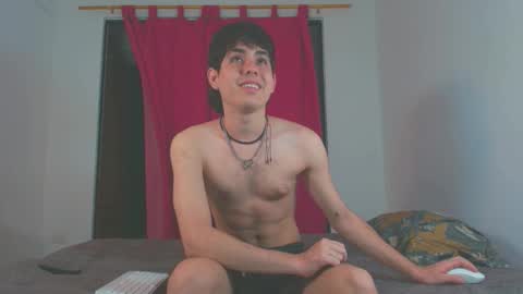 Snapshot of axel_cifer chatting on 10, 11, 2025 Axel cifer online show from 10, 11, 2025