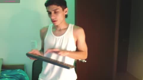 axel davis  online show from 12, 10, 2025