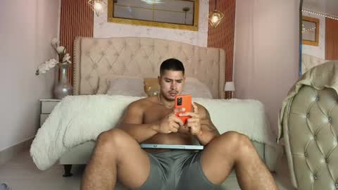 Snapshot of axel_daviss1 chatting on 23, 4, 2026 Axel Daviss online show from 23, 4, 2026