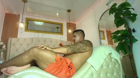 Snapshot of axel_daviss1 chatting on 10, 5, 2026 Axel Daviss online show from 10, 5, 2026