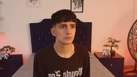 Snapshot of axel_draven chatting on 24, 10, 2025 axel_draven online show from 24, 10, 2025