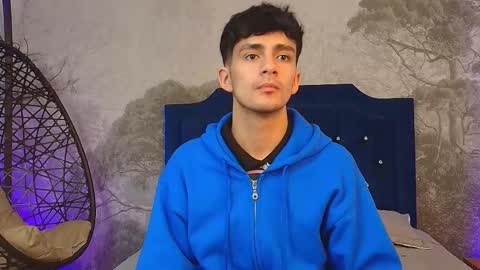 Snapshot of axel_draven chatting on 28, 10, 2025 axel_draven online show from 28, 10, 2025