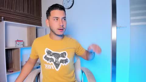 Snapshot of axel_grey_ chatting on 14, 9, 2025 axel_grey_ online show from 14, 9, 2025