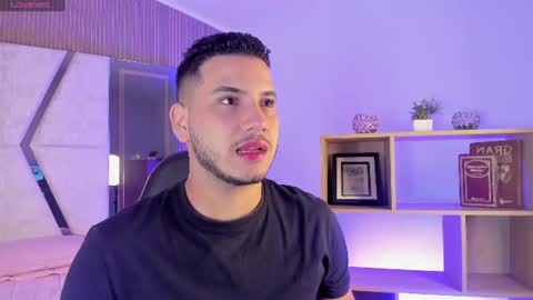 Snapshot of axel_grey_ chatting on 20, 6, 2026 axel_grey_ online show from 20, 6, 2026