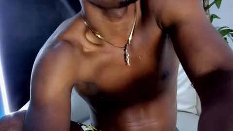 axel_hunter1 online show from 22, 6, 2026