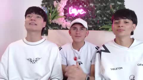 Snapshot of axel_milo_and_kairo chatting on 9, 11, 2025 axel_milo_and_kairo online show from 9, 11, 2025