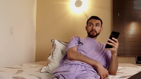 Snapshot of axel_moon_s chatting on 7, 11, 2025 Axel Moon online show from 7, 11, 2025