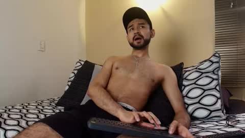 Snapshot of axel_moon_s chatting on 17, 12, 2025 Axel Moon online show from 17, 12, 2025